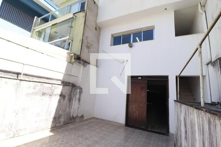 Quintal de casa para alugar com 2 quartos, 301m² em Vila Valparaíso, Santo André