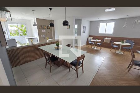 Apartamento para alugar com 2 quartos, 90m² em Vila Carmosina, São Paulo