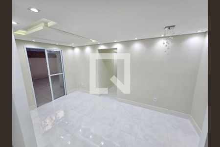 Apartamento para alugar com 2 quartos, 90m² em Vila Carmosina, São Paulo