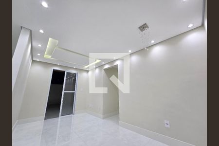 Apartamento para alugar com 2 quartos, 90m² em Vila Carmosina, São Paulo