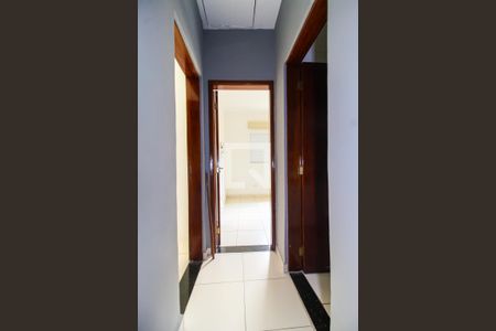 Corredor de casa de condomínio à venda com 2 quartos, 65m² em Vila Progresso (zona Leste), São Paulo