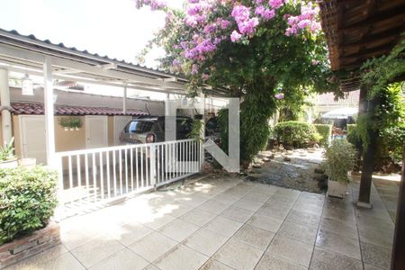 Garagem de casa à venda com 4 quartos, 564m² em Anil, Rio de Janeiro