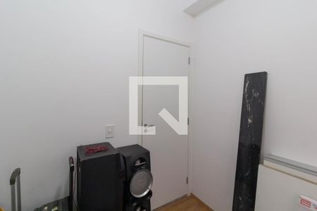 Quarto 1 de apartamento à venda com 2 quartos, 32m² em Vila Carmosina, São Paulo