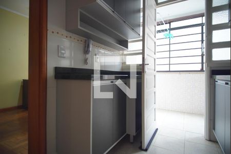 Cozinha de apartamento à venda com 3 quartos, 84m² em Bom Jesus, Porto Alegre