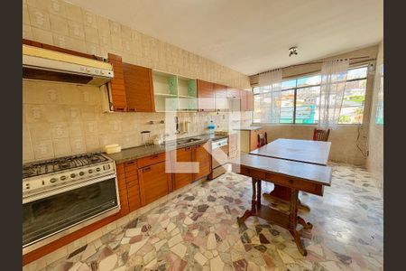 Cozinha de casa à venda com 4 quartos, 350m² em Jardim Pacaembu, Jundiaí