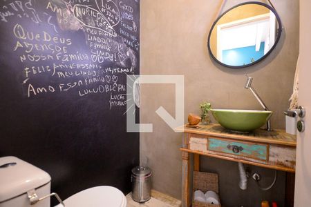 Lavabo de casa à venda com 3 quartos, 270m² em Bosque da Saúde, São Paulo