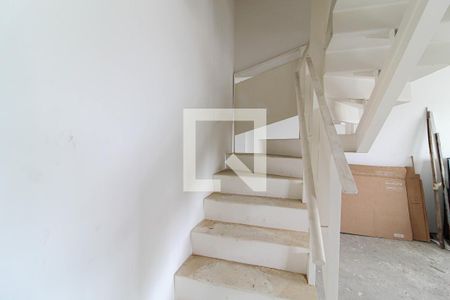 Escada de apartamento à venda com 2 quartos, 168m² em Vila Nova Conceição, São Paulo