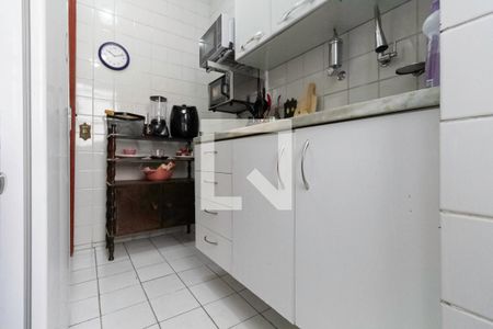 Cozinha de apartamento à venda com 2 quartos, 45m² em Carlos Prates, Belo Horizonte