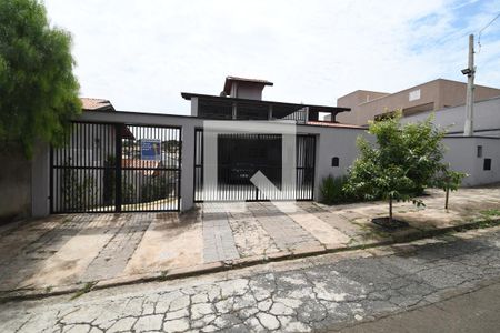 Fachada de casa à venda com 4 quartos, 400m² em Parque das Universidades, Campinas
