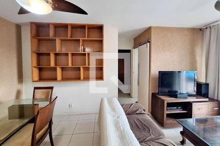 Sala de apartamento para alugar com 2 quartos, 66m² em Centro, Niterói