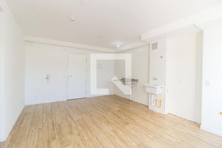 Sala/Cozinha de apartamento para alugar com 2 quartos, 41m² em Vila Carmosina, São Paulo