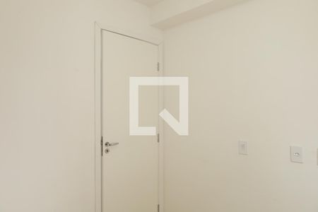 Apartamento para alugar com 2 quartos, 41m² em Vila Carmosina, São Paulo