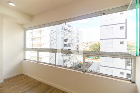 Sala/Cozinha de apartamento para alugar com 2 quartos, 41m² em Vila Carmosina, São Paulo