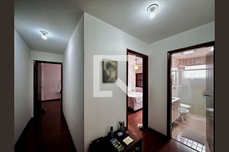 Corredor Quartos  de apartamento à venda com 2 quartos, 96m² em Jardim das Acacias, São Paulo