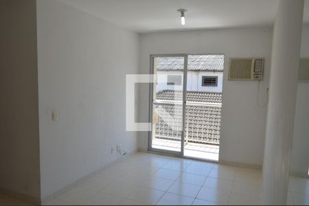 Sala de apartamento para alugar com 3 quartos, 71m² em Pechincha, Rio de Janeiro