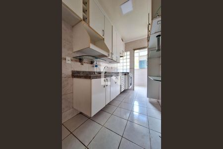 Cozinha de apartamento à venda com 2 quartos, 66m² em Santana, Niterói