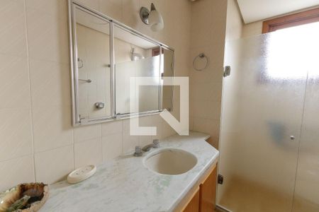 Banheiro do Quarto 2 de apartamento à venda com 2 quartos, 99m² em São João, Porto Alegre