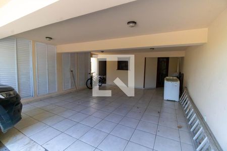Garagem de casa de condomínio à venda com 3 quartos, 368m² em Badu, Niterói