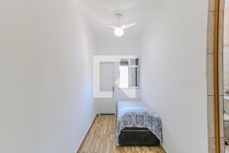 Quarto Suíte de casa para alugar com 2 quartos, 55m² em Lins de Vasconcelos, Rio de Janeiro