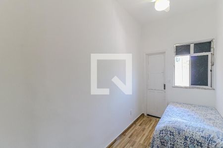 Quarto Suíte de casa para alugar com 2 quartos, 55m² em Lins de Vasconcelos, Rio de Janeiro