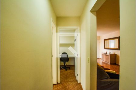Corredor de apartamento à venda com 3 quartos, 89m² em Campestre, Santo André