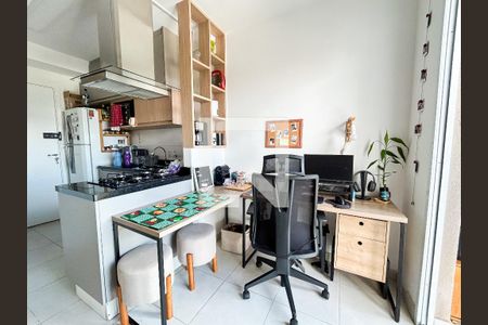 Sala/ Escritório de apartamento à venda com 1 quarto, 28m² em Jardim Caravelas, São Paulo