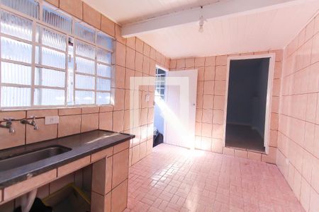 Cozinha de casa para alugar com 1 quarto, 35m² em Vila Invernada, São Paulo