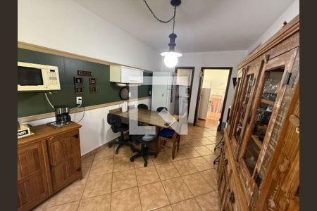 Casa à venda com 3 quartos, 163m² em Itaipu, Niterói