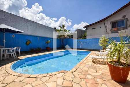 Casa à venda com 3 quartos, 228m² em Itaipu, Niterói