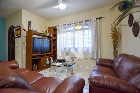 Casa à venda com 3 quartos, 228m² em Itaipu, Niterói