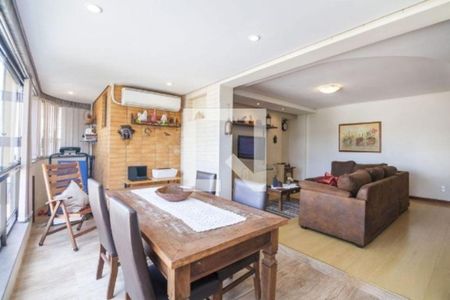 Apartamento à venda com 3 quartos, 118m² em Petrópolis, Porto Alegre