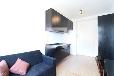 Sala/Cozinha e Area de Serviço de apartamento para alugar com 1 quarto, 24m² em Pompeia, São Paulo