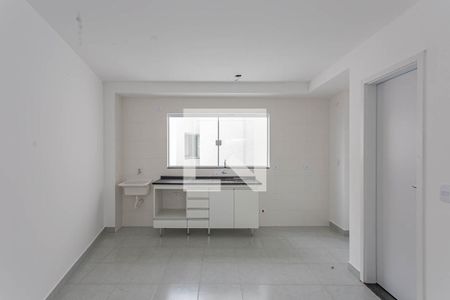 Sala e cozinha de apartamento à venda com 1 quarto, 28m² em Vila Moinho Velho, São Paulo