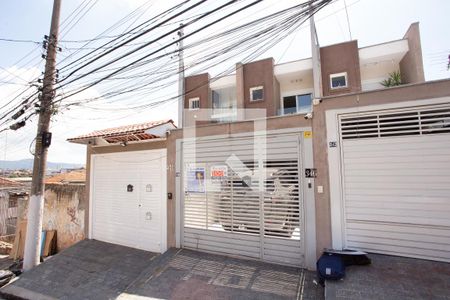 FACHADA de casa à venda com 3 quartos, 130m² em Parque Peruche, São Paulo