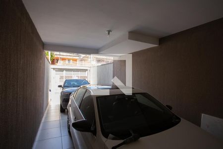 GARAGEM de casa à venda com 3 quartos, 130m² em Parque Peruche, São Paulo