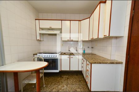 Cozinha de apartamento à venda com 4 quartos, 130m² em Ipiranga, Belo Horizonte