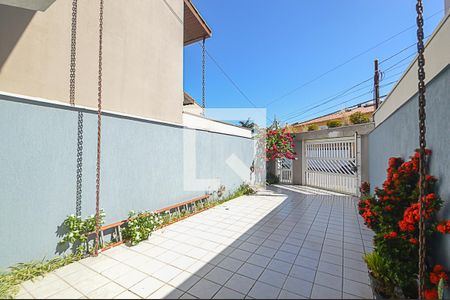 Garagem de casa à venda com 3 quartos, 165m² em Nova Petrópolis, São Bernardo do Campo