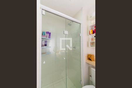 Banheiro de apartamento à venda com 2 quartos, 38m² em Vila Virginia, São Paulo