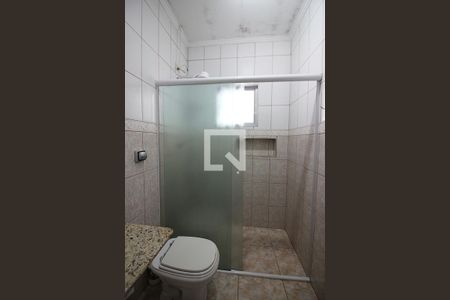 Banheiro Social de casa à venda com 2 quartos, 119m² em Conjunto Residencial Pombeva, São Bernardo do Campo