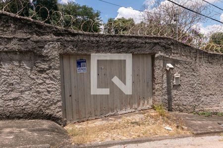 Plaquinha de casa à venda com 3 quartos, 150m² em Trevo, Belo Horizonte