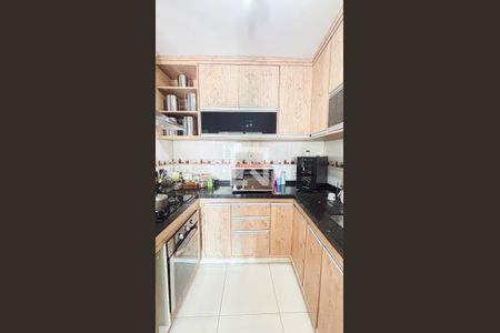 Cozinha de apartamento à venda com 2 quartos, 121m² em Vila Linda, Santo André