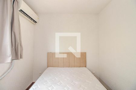 Quarto 1 de apartamento à venda com 2 quartos, 42m² em Sarandi, Porto Alegre