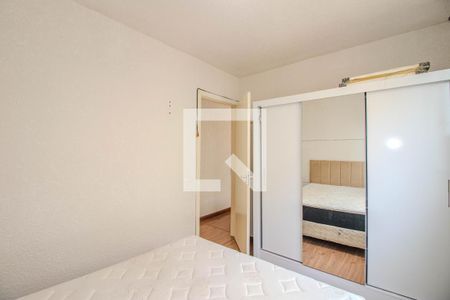 Quarto 1 de apartamento à venda com 2 quartos, 42m² em Sarandi, Porto Alegre