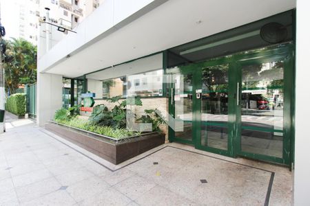 Fachada de apartamento à venda com 3 quartos, 121m² em Moema, São Paulo