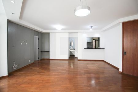 Sala de apartamento à venda com 3 quartos, 121m² em Moema, São Paulo