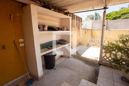 Área comum de casa à venda com 3 quartos, 220m² em Conjunto Residencial Santa Terezinha, São Paulo