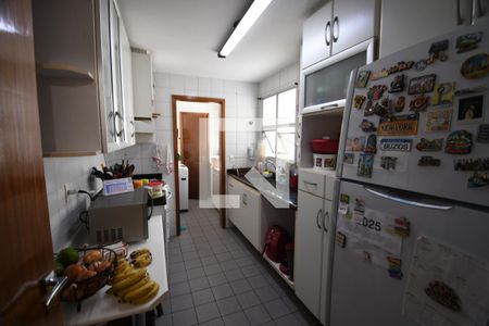 Cozinha de apartamento à venda com 4 quartos, 180m² em Bonfim, Campinas