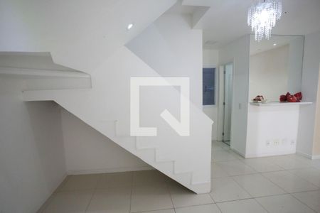 Sala de casa de condomínio para alugar com 3 quartos, 92m² em Tanque, Rio de Janeiro