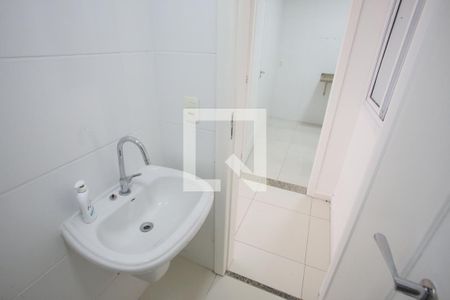 Lavabo de casa de condomínio para alugar com 3 quartos, 92m² em Tanque, Rio de Janeiro