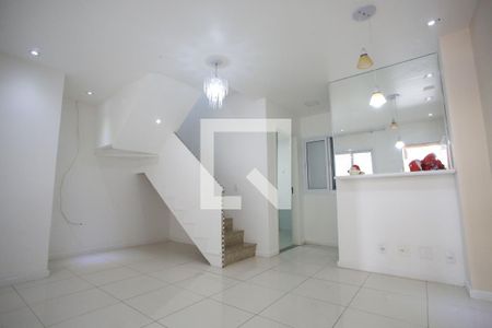 Sala de casa de condomínio para alugar com 3 quartos, 92m² em Tanque, Rio de Janeiro